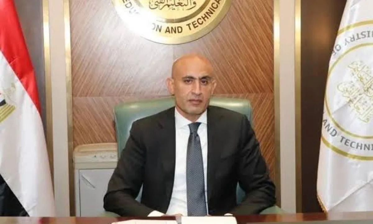 وزير التربية والتعليم والتعليم الفني محمد عبد اللطيف