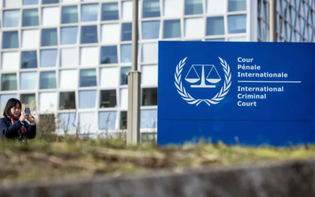 المحكمة الجنائية الدولية تحت طائلة العقوبات