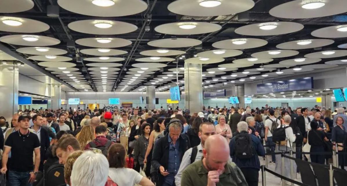 ما هي أنظمة تكنولوجيا المعلومات؟