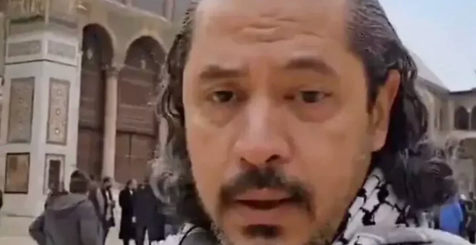 مقطع من الفيديو سبب ترحيل عبدالرحمن القرضاوي