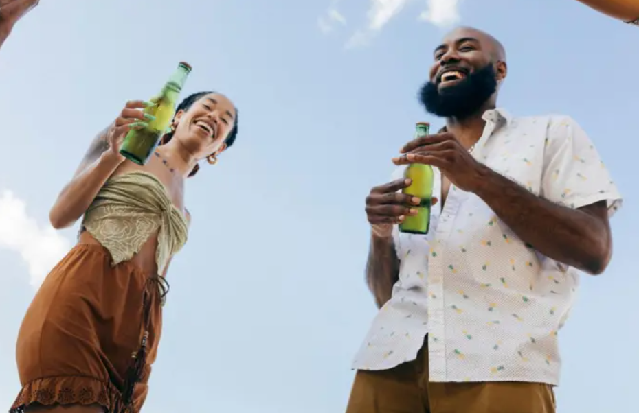 مشروب مسرطن يثير الذعر في ولاية أمريكية وسحب 8 آلاف عينة من الأسواق