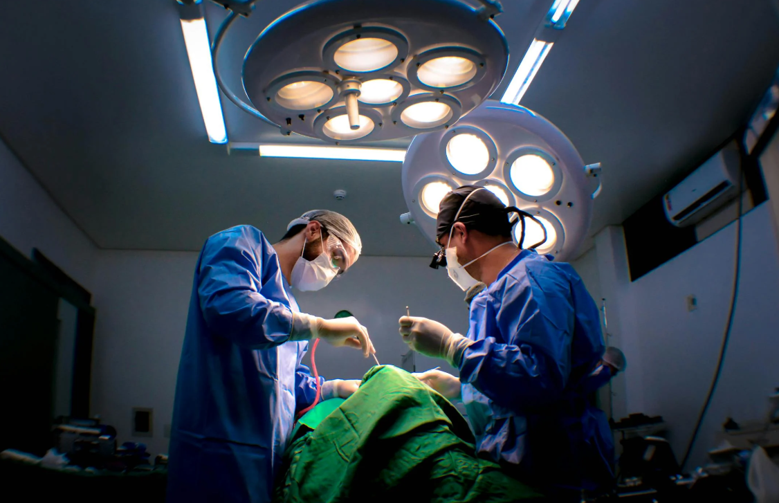 دراسة: الخضوع للجراحة يوم الجمعة يعرضك للوفاة في غضون 30 يومًا!