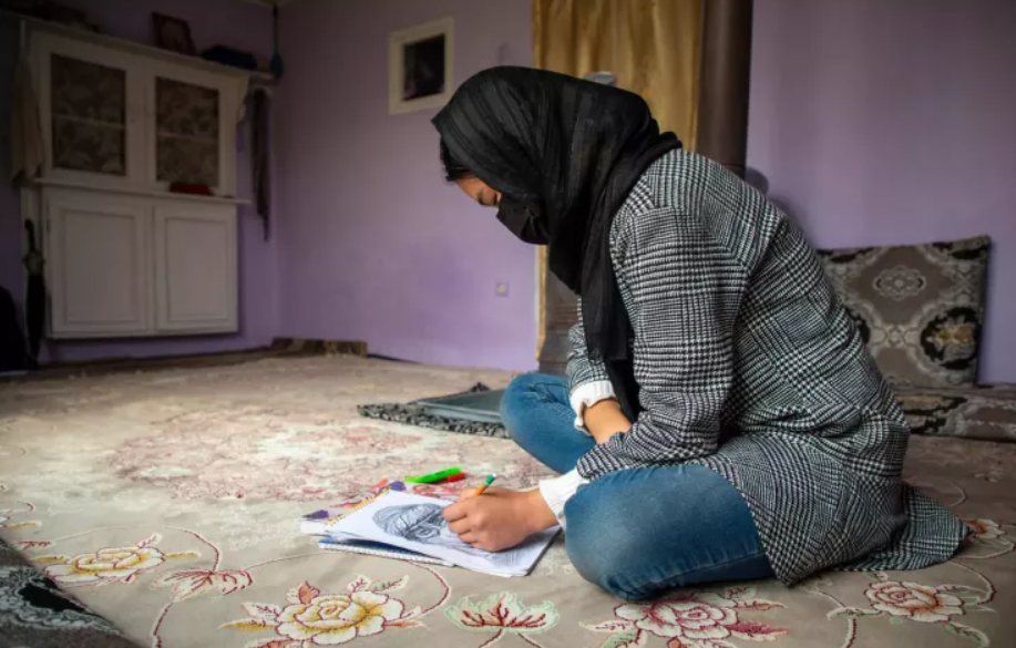 «الفتيات في أفغانستان» والتعليم الثانوي