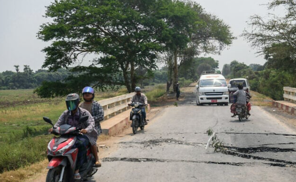 سقوط عشرات المباني في زلزال ميانمار المدمر