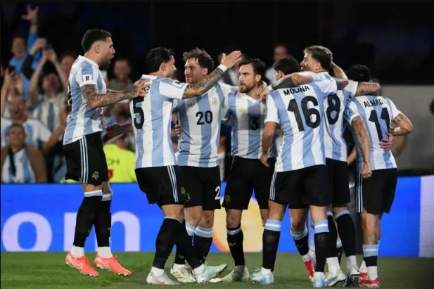 الأرجنتين يتصدر تصنيف فيفا للمنتخبات