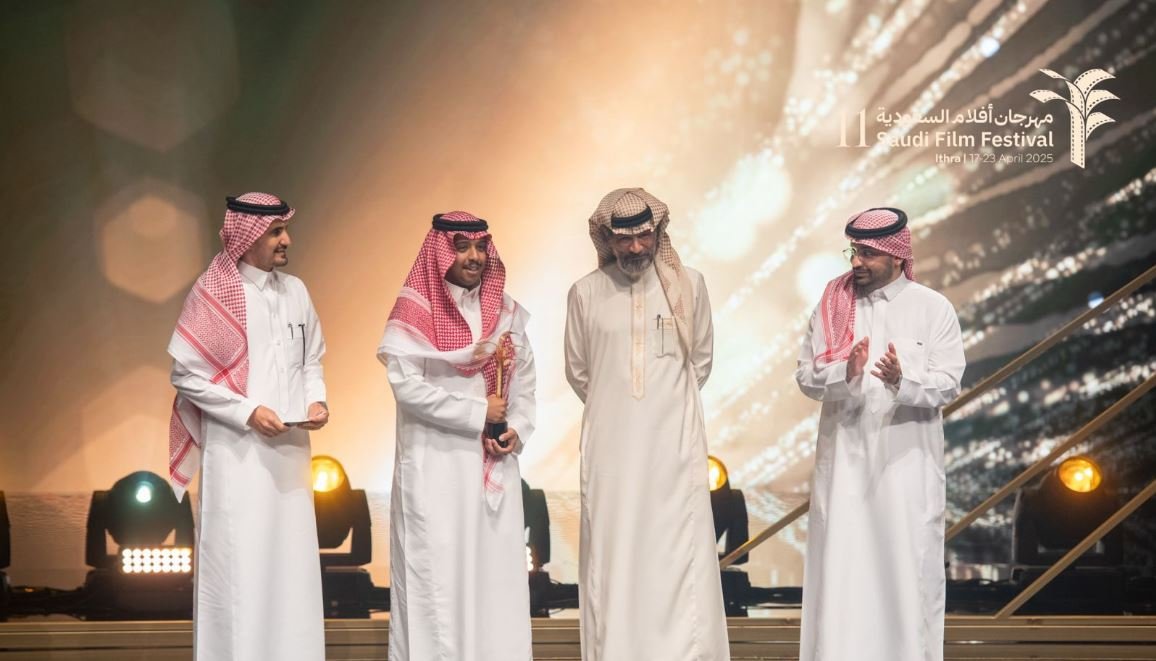 ياسر بن غانم مخرج فيلم عثمان في الفاتيكان الفائز بالنخلة الذهبية لأفضل فيلم وثائقي