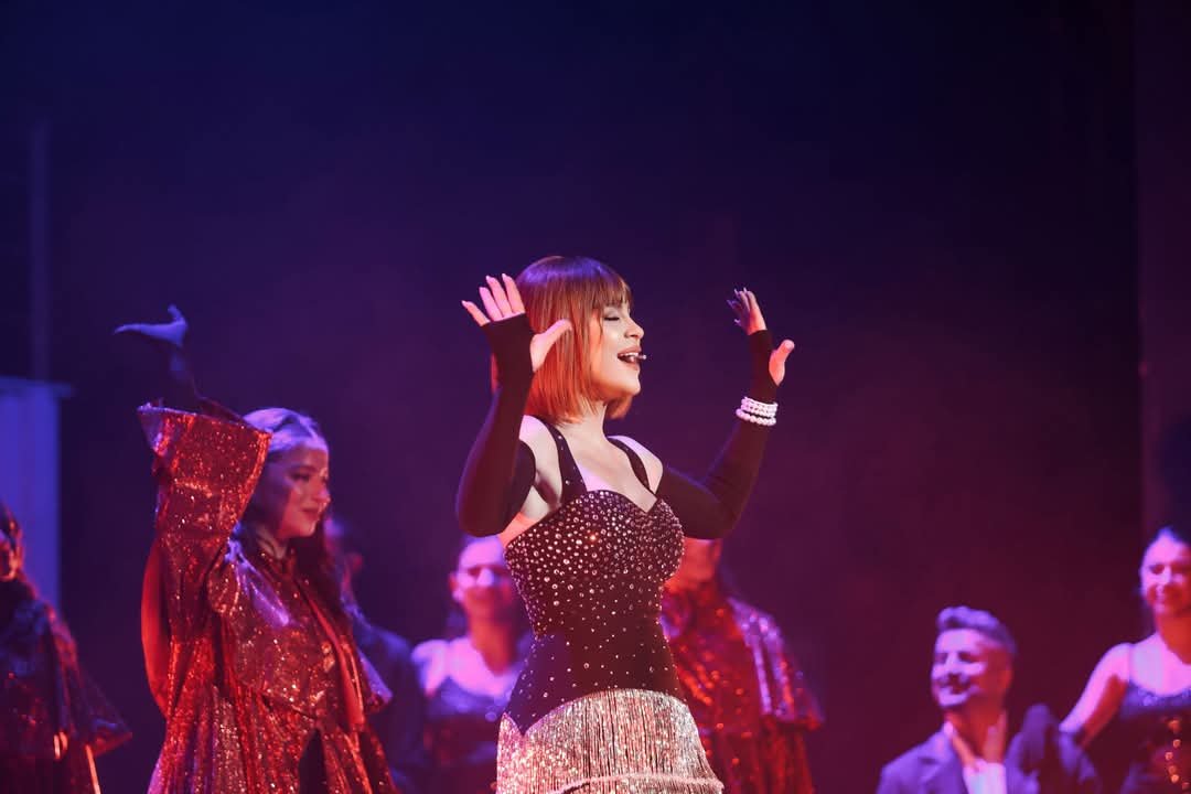 كارول سماحة "اثناء عرض " كله مسموح "