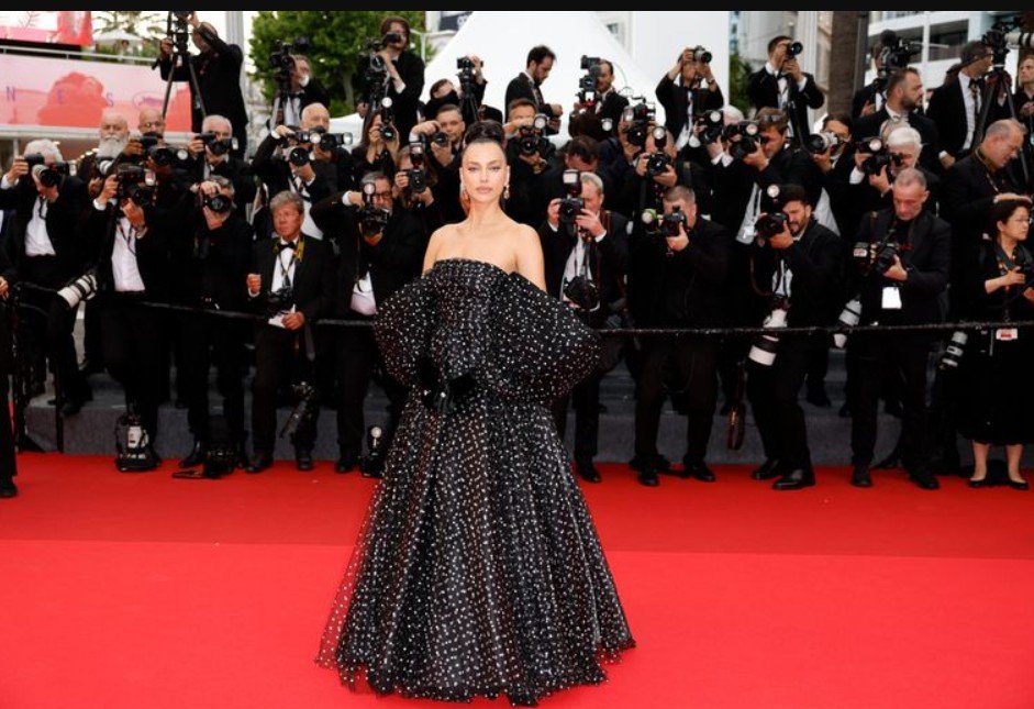 أرينا شايك في حفل افتتاح مهرجان كان السينمائي