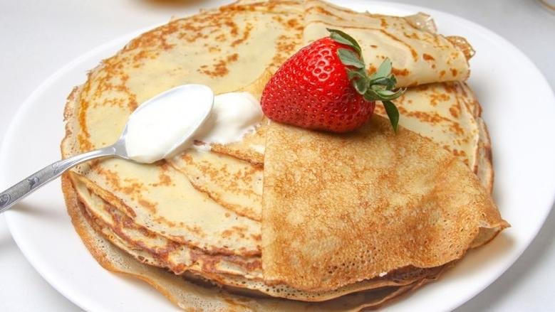 طريقة عمل الكريب الفرنسي في المنزل بخطوات بسيطة ومكونات متوفرة