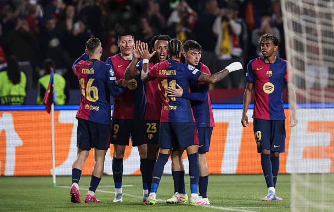 برشلونة يحقق الثلاثية
