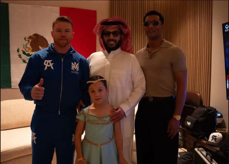 محمد رمضان والملاكم كانيلو وتركي آل الشيخ