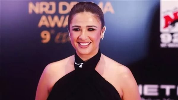 ياسمين عبدالعزيز
