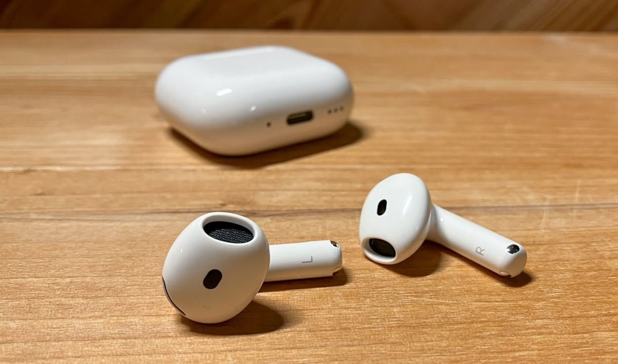 شركة أبل تعلن عن ميرات جديدة في AirPods 4