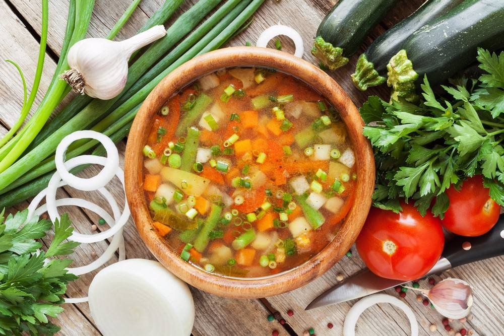 طريقة عمل شوربة الخضار بخطوات سهلة ومكونات متوفرة