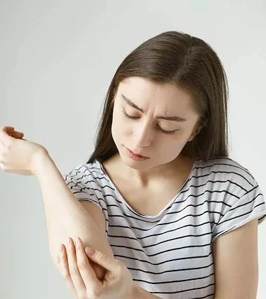 ودّعي اسمرار الكوع بوصفات طبيعية فعالة من مطبخك