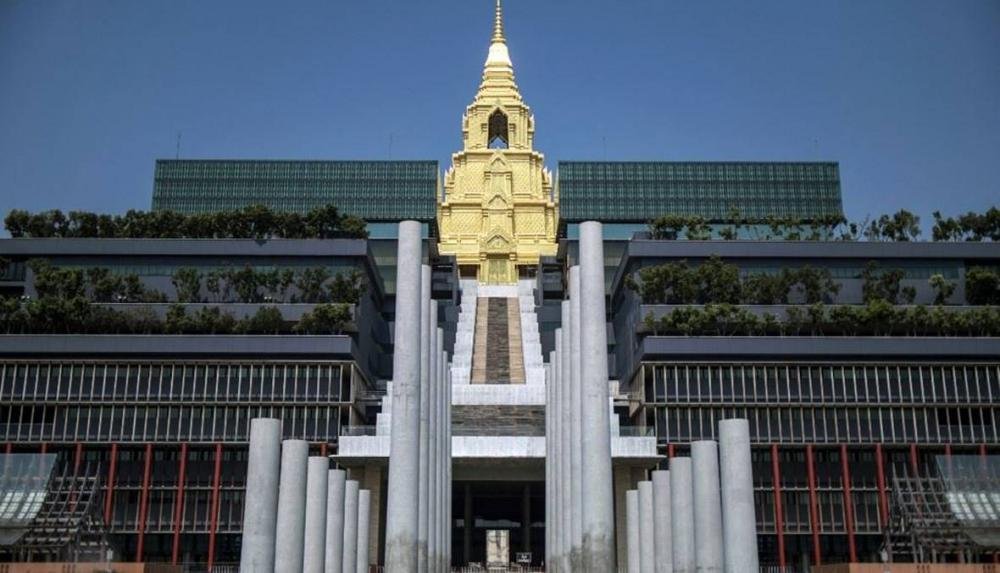 البرلمان التايلاندي يبدأ مناقشة قوانين عفو عن المتهمين في قضايا سياسية