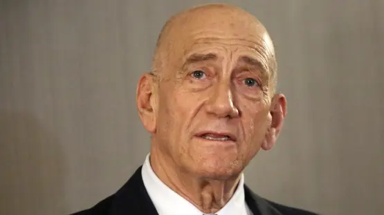 أولمرت يحذر: خطة "المدينة الإنسانية" في رفح تمهد لتطهير عرقي للفلسطينيين