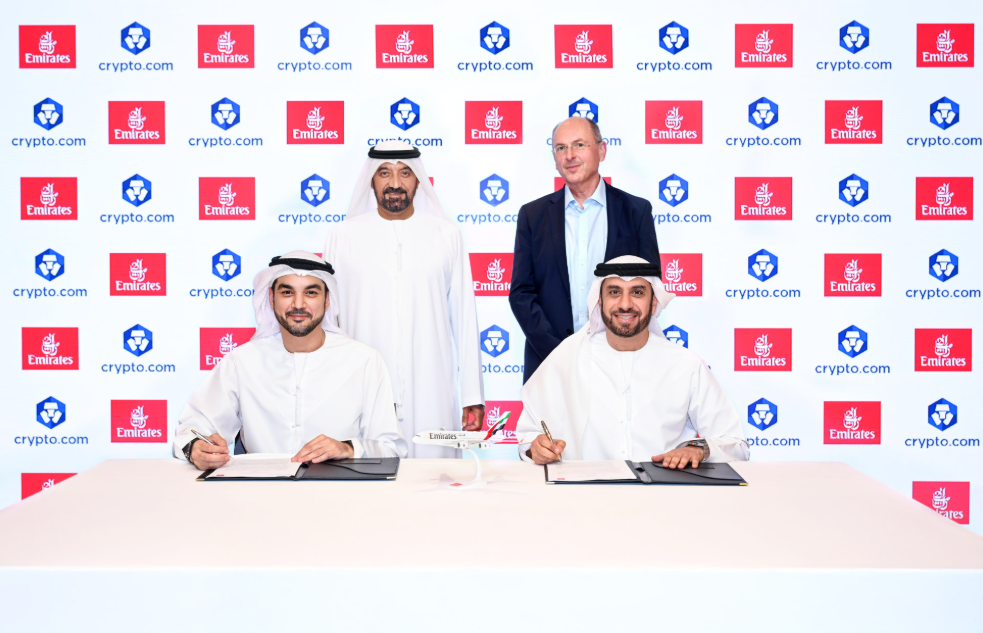 طيران الإمارات