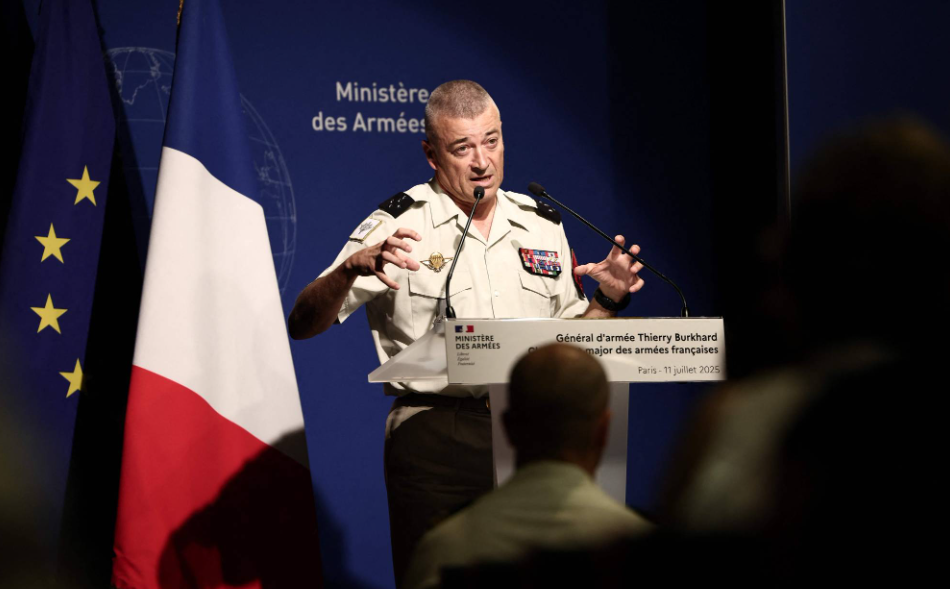 ماكرون: الحرية مهددة كما لم يحدث منذ 1945 وفرنسا بحاجة لتعبئة شاملة لمواجهة المخاطر 