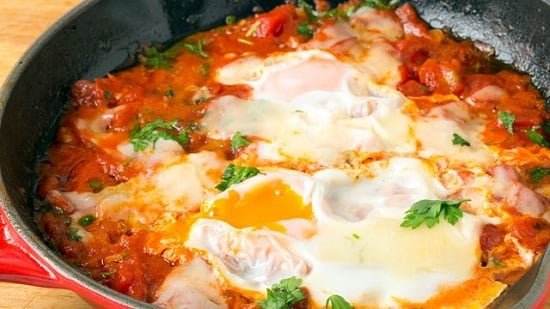 طريقة عمل الشكشوكة بمكونات بسيطة.. في دقائق معدودة