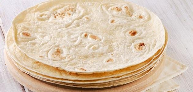 طريقة عمل خبز التورتيلا في المنزل بخطوات بسيطة ومكونات متوفرة