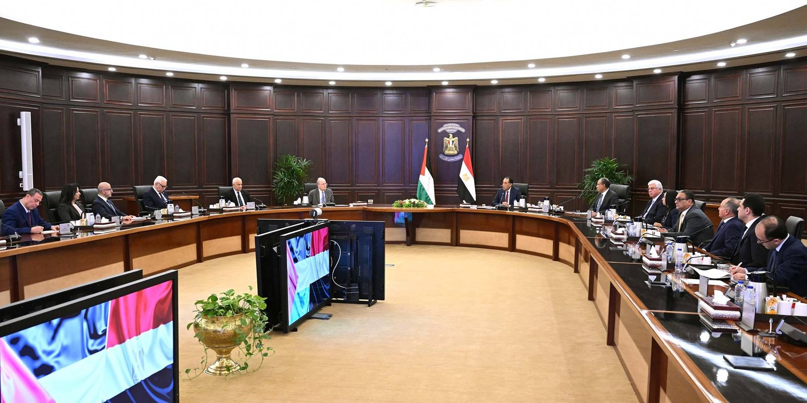 مصر تؤكد تمسكها بوحدة فلسطين وتدعو لإسناد غزة لإدارة فلسطينية شرعية