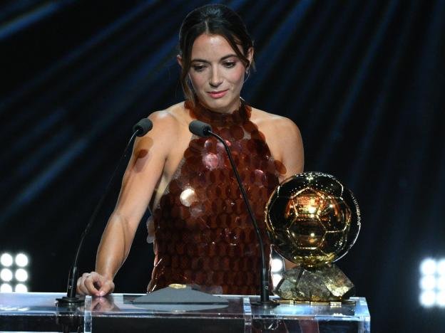 بونماتي تتوج بجائزة الكرة الذهبية