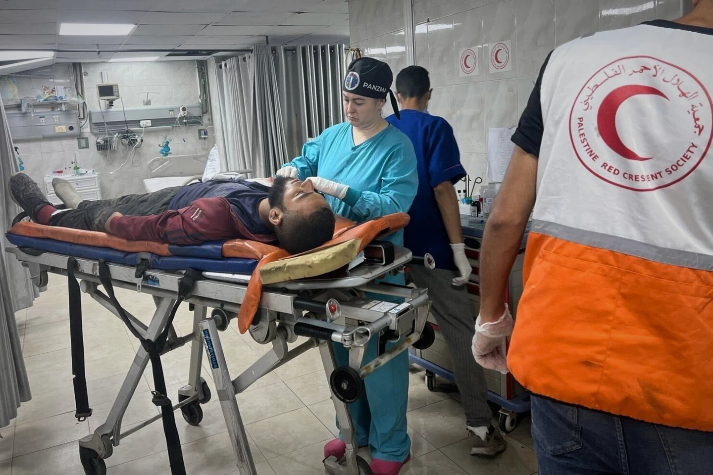 ممرضة امريكية في غزة توثق انهيار النظام الصحي مع تصاعد الهجوم الإسرائيلي