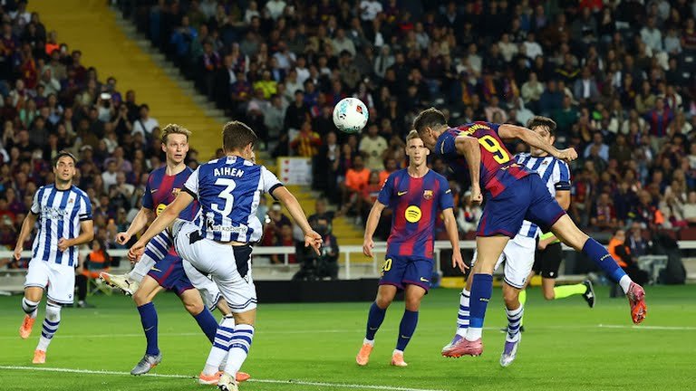 برشلونة يقلب الطاولة على ريال سوسيداد وينتزع الصدارة من قلب مدريد
