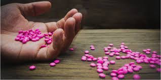  ترويج المخدرات بين الطلاب،