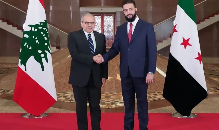 رئيس الوزراء اللبناني نواف سلام والرئيس السوري أحمد الشرع