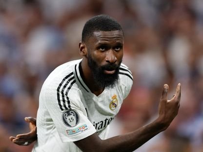 أبرز 10 مدافعين تنتهي عقودهم في 2026 وتستعد الأندية الكبرى لخطفهم مجاناً