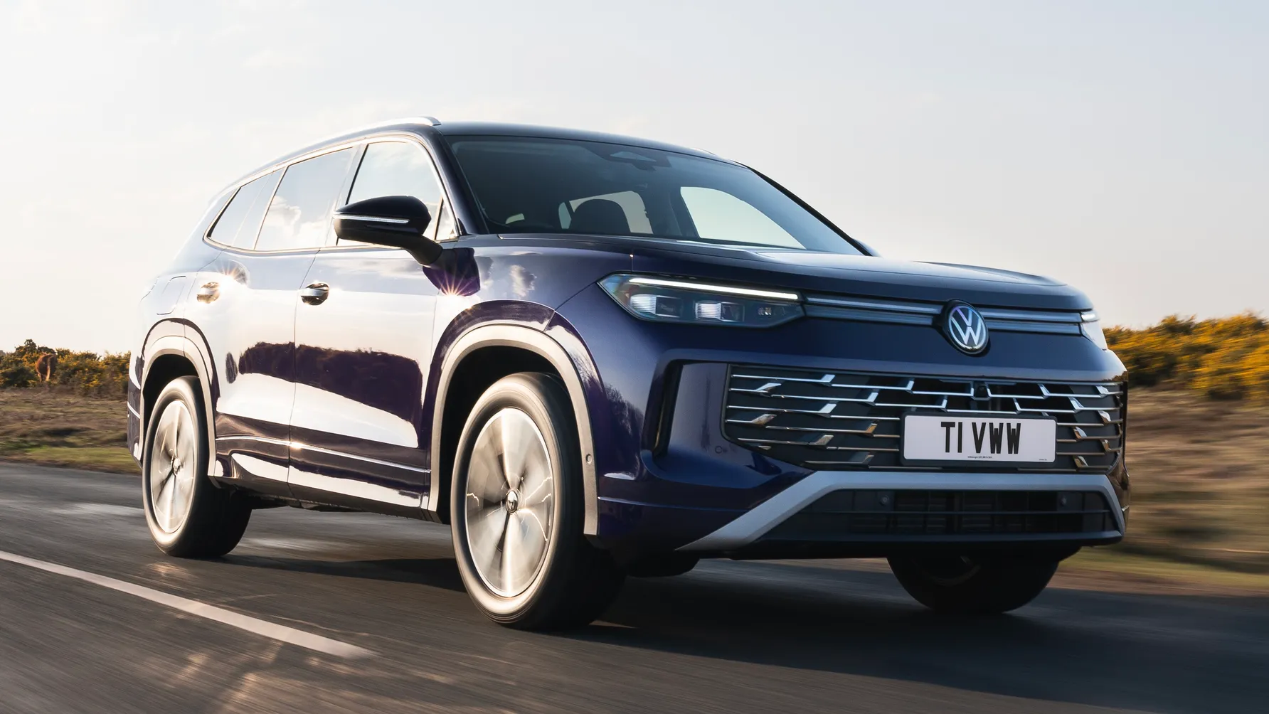 تعرف على موعد وصول فولكس فاجن تايرون إلى مصر رسميًا... سيارة SUV ألمانية بتقنيات مذهلة