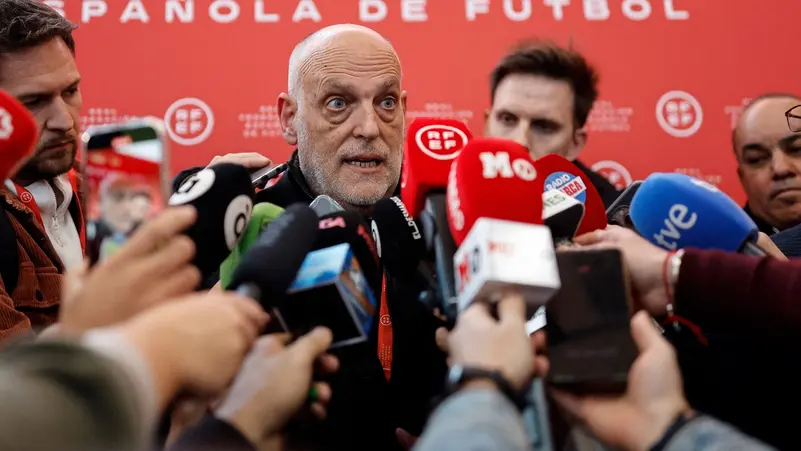 تيباس يفتح النار على ريال مدريد ويأسف لضياع “الفرصة التاريخية” لكرة القدم الإسبانية تيباس يفتح النار على ريال مدريد ويأسف لضياع “الفرصة التاريخية” لكرة القدم الإسبانية