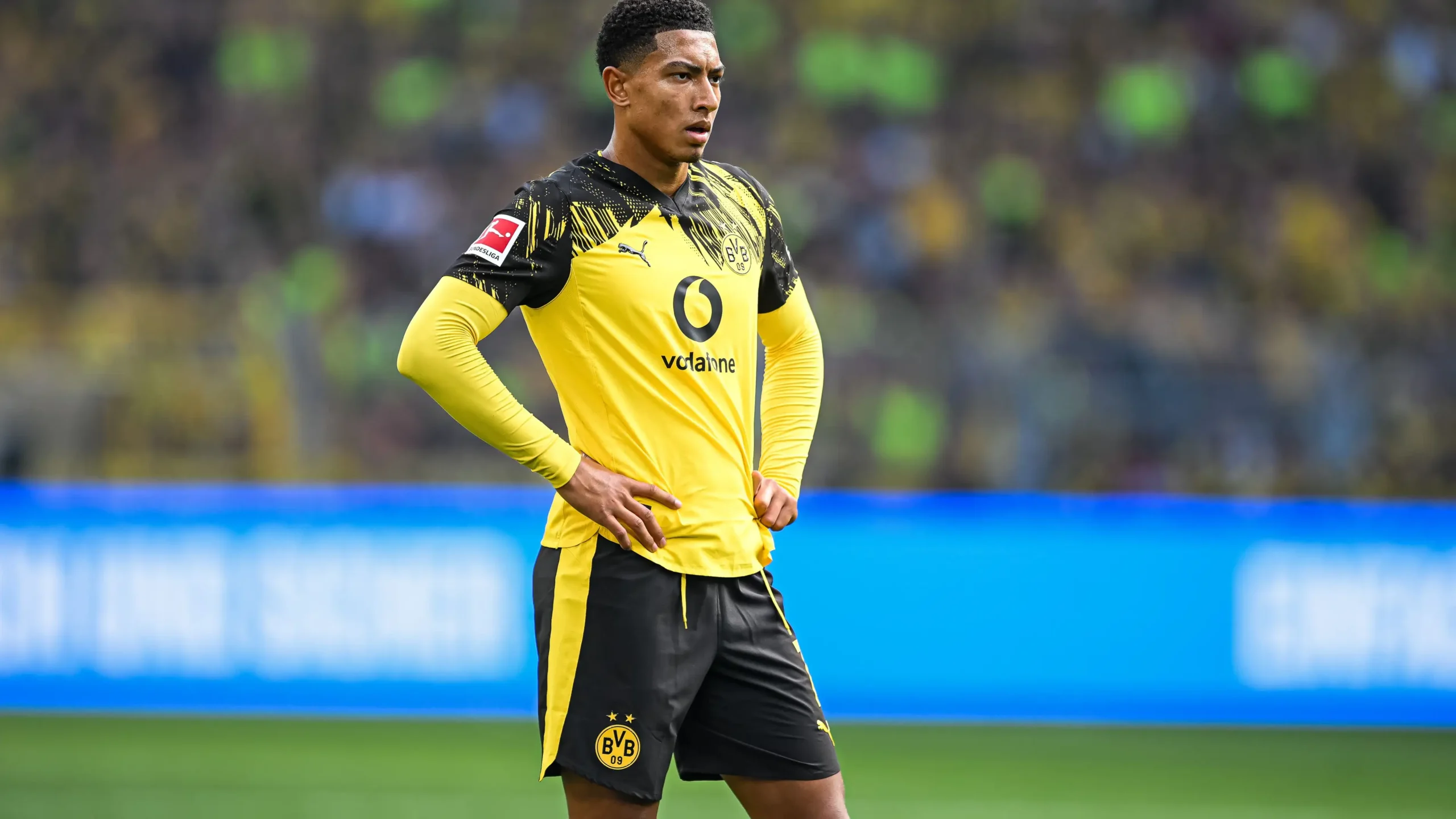 مانشستر يونايتد يتحرك لضم بيلينجهام لتعزيز خط الوسط في الانتقالات الشتوية