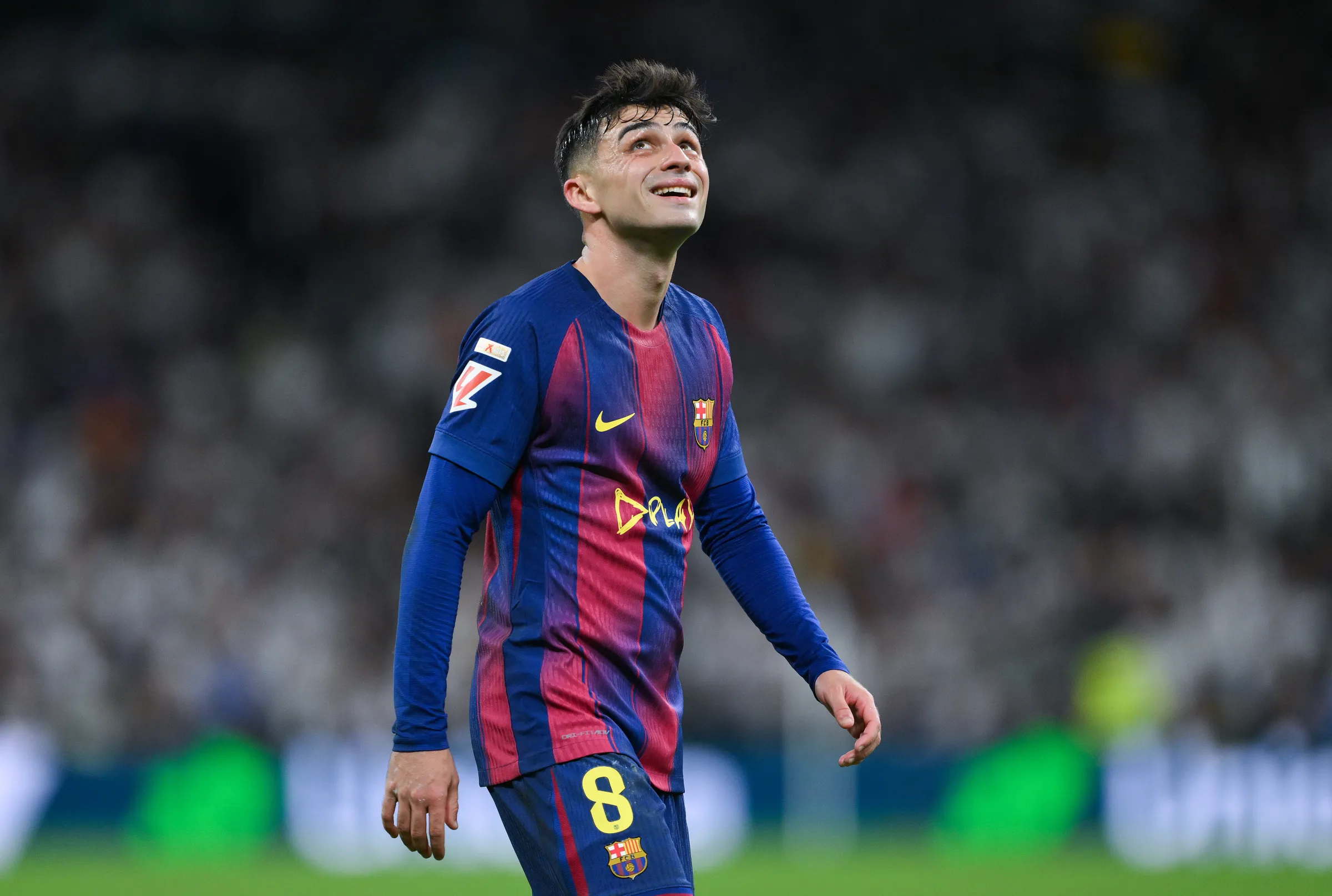 برشلونة يعلن إصابة بيدري دون تحديد مدة غيابه