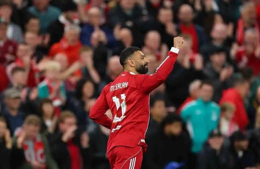 ليفربول يبدأ عصر ما بعد محمد صلاح .. والنجم المصري يواجه أسوأ بداية في مسيرته مع الريدز