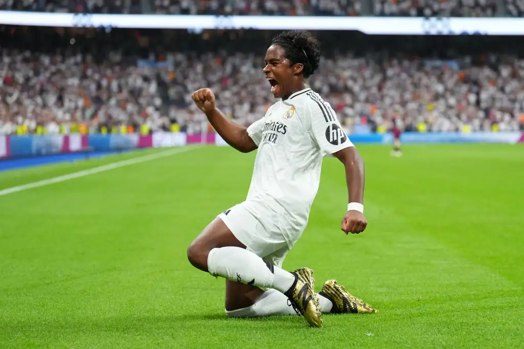 إشبيلية يدخل بقوة سباق التعاقد مع البرازيلي إندريك من ريال مدريد