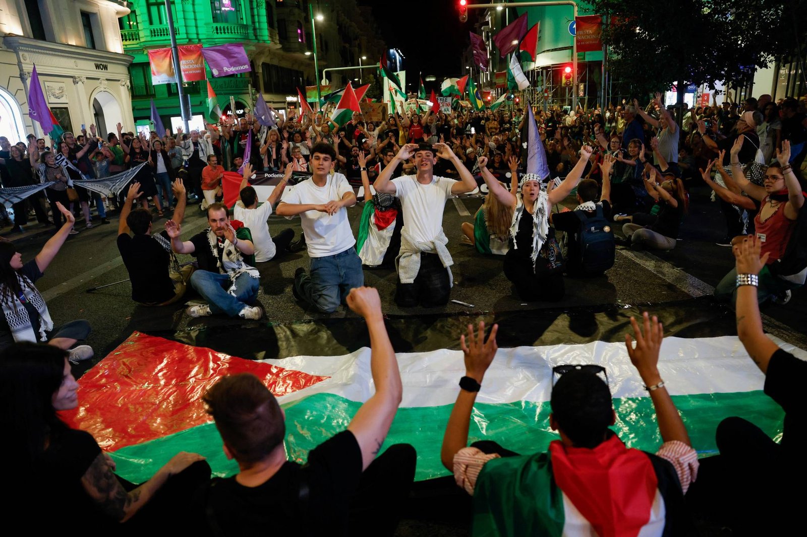مئات الآلاف يتظاهرون في أوروبا احتجاجاً على الحرب في غزة