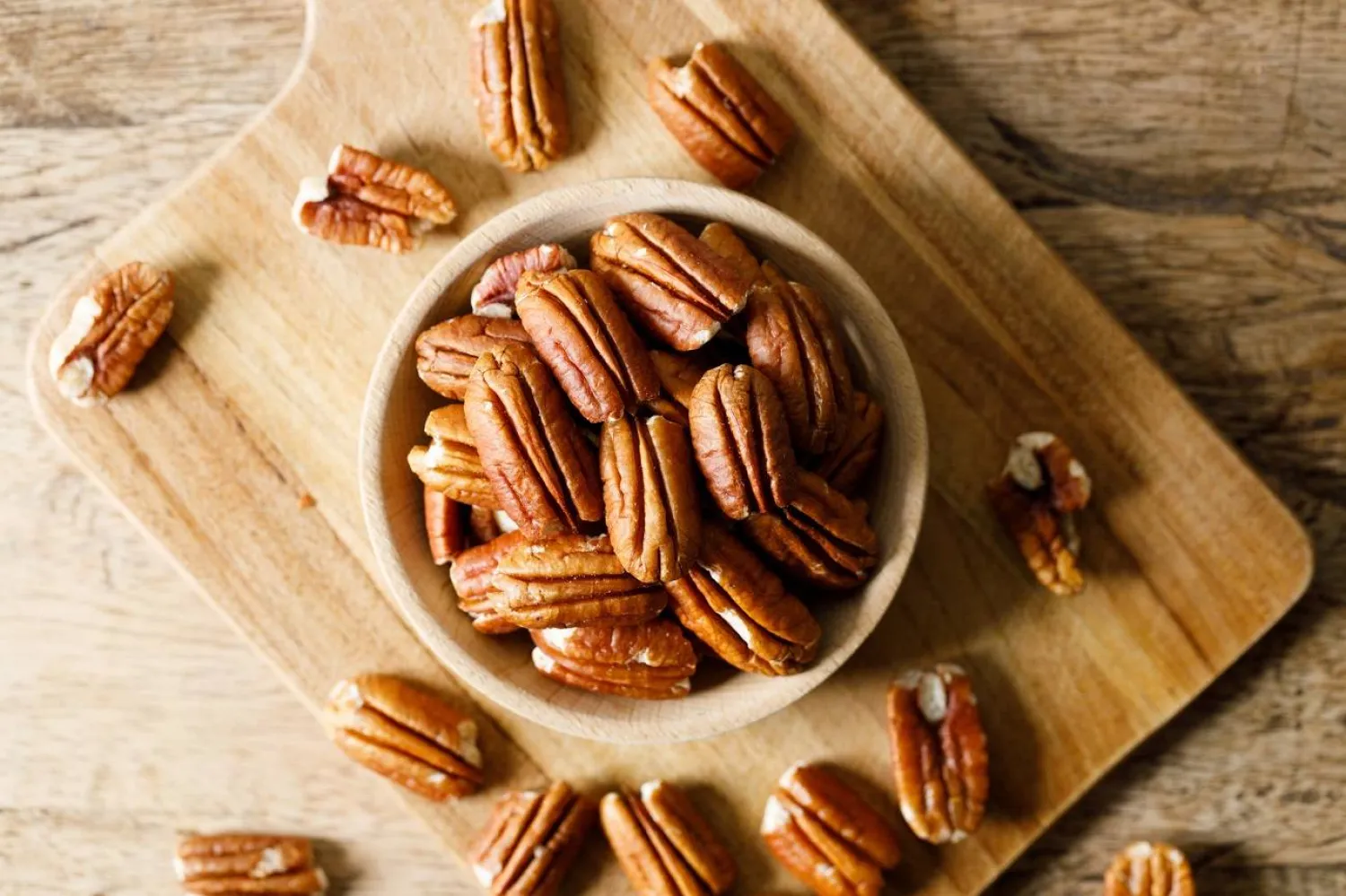 الجوز.. طعام صغير بتأثير كبير على التوتر وصحة الجسم