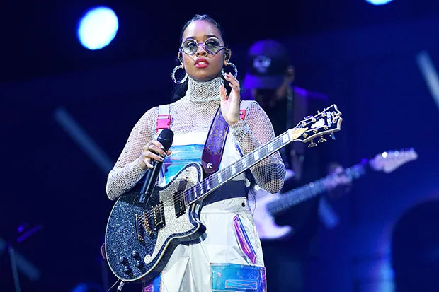 فيلم "الجزيرة المنسية" يجمع نخبة من النجوم في مغامرة مستوحاة من الأساطير الفلبينية