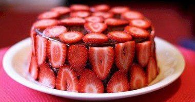 طريقة عمل جيلي الفراولة بخطوات بسيطة ومذاق لا يُقاوم