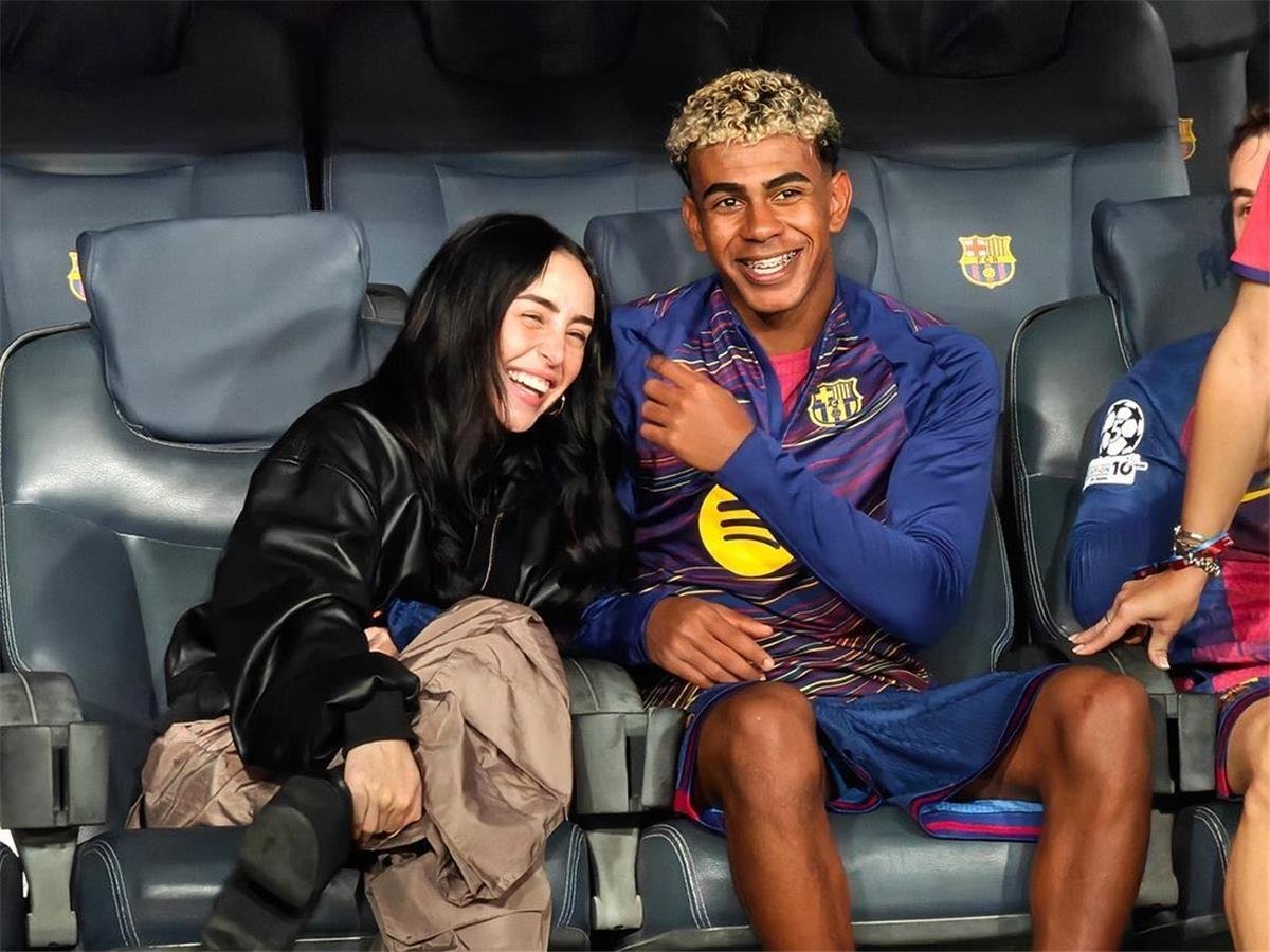 لامين يامال يعلن انفصاله عن نيكي نيكول