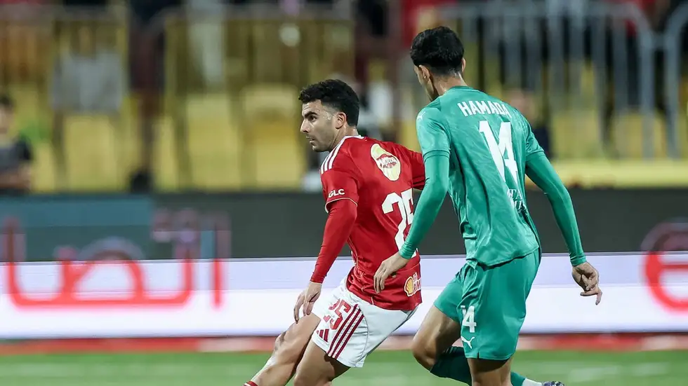 الأهلي يواصل السقوط | ضياع ركلة جزاء وفرص محققة تُبقي الصراع مشتعلاً في الدوري المصري