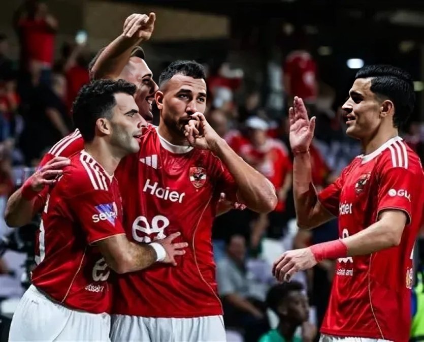 الأهلي يعلن موقف تريزيجيه وزيزو من مواجهة شبيبة القبائل