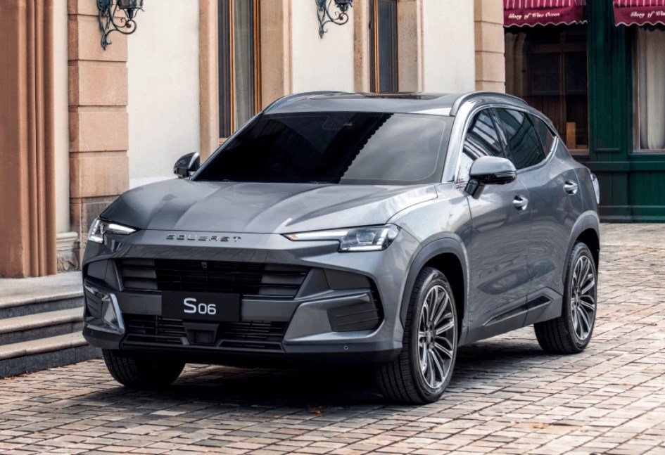 جيتور داشينج تواجه ساوإيست S06 وتشعل المنافسة في سوق السيارات الصينية بمصر بنظام واحد وأسعار مختلفة