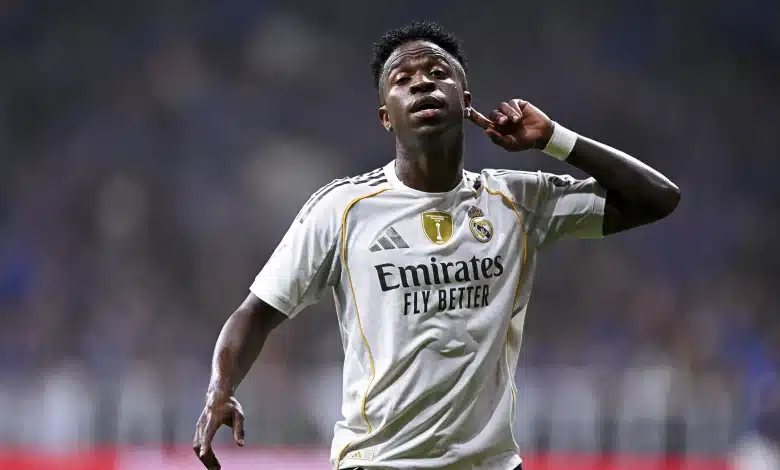 أزمة داخل ريال مدريد… فينيسيوس جونيور يشترط رحيل تشابي ألونسو لتجديد عقده