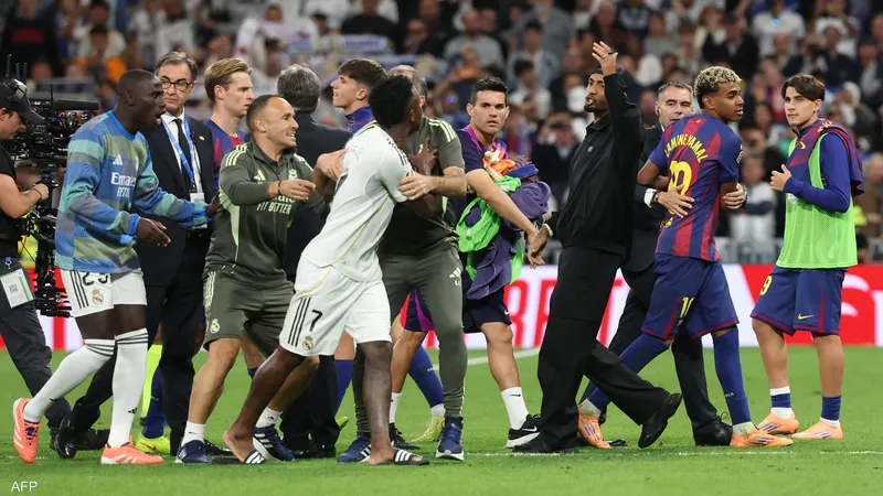  إصابة مزمنة تهدد مستقبل لامين يامال في كرة القدم