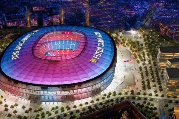 لابورتا يخطط لبناء تمثال لميسي في كامب نو بعد عودته 