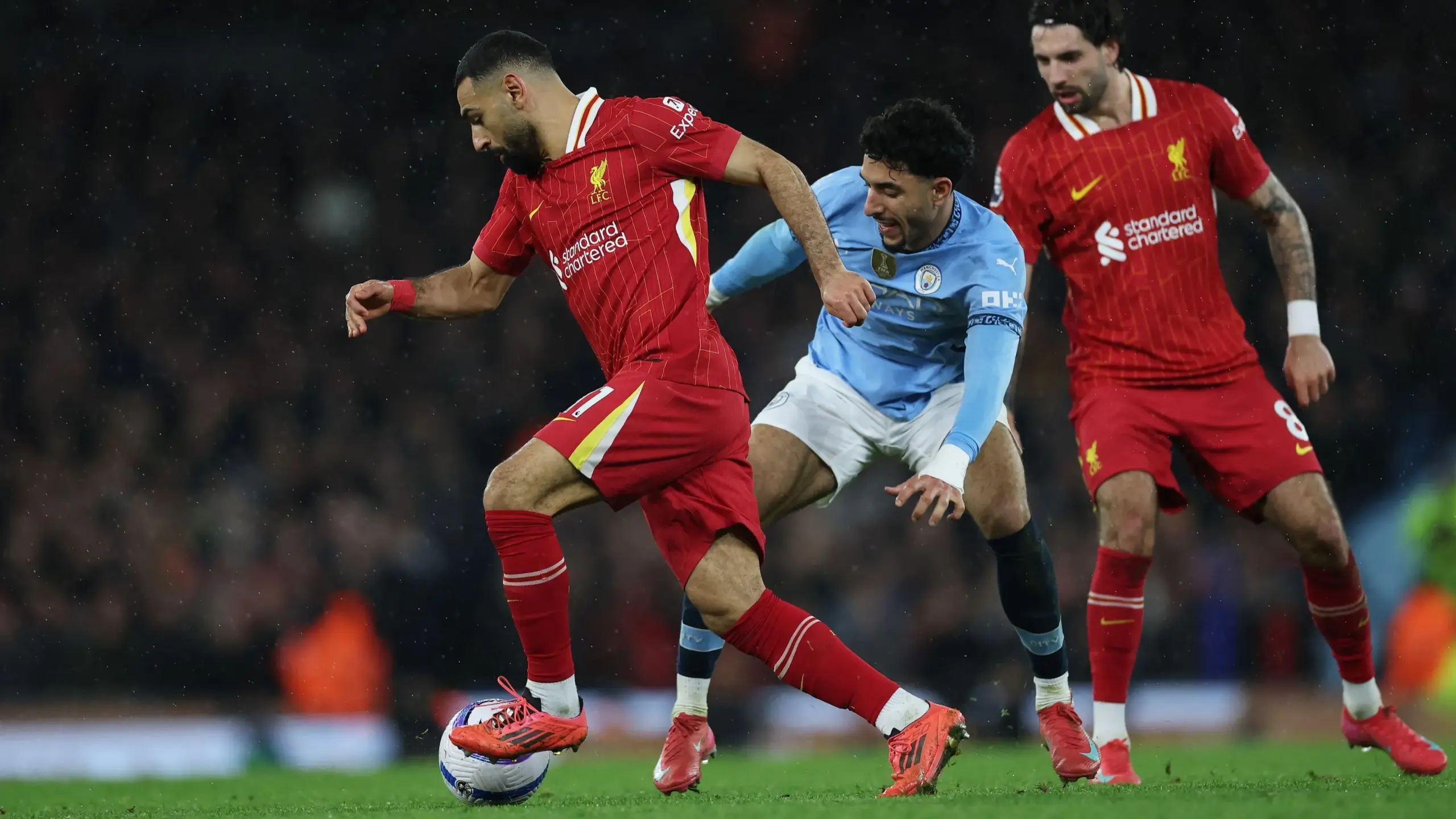 موعد مباراة ليفربول ومانشستر سيتي في الدوري الإنجليزي والقنوات الناقلة